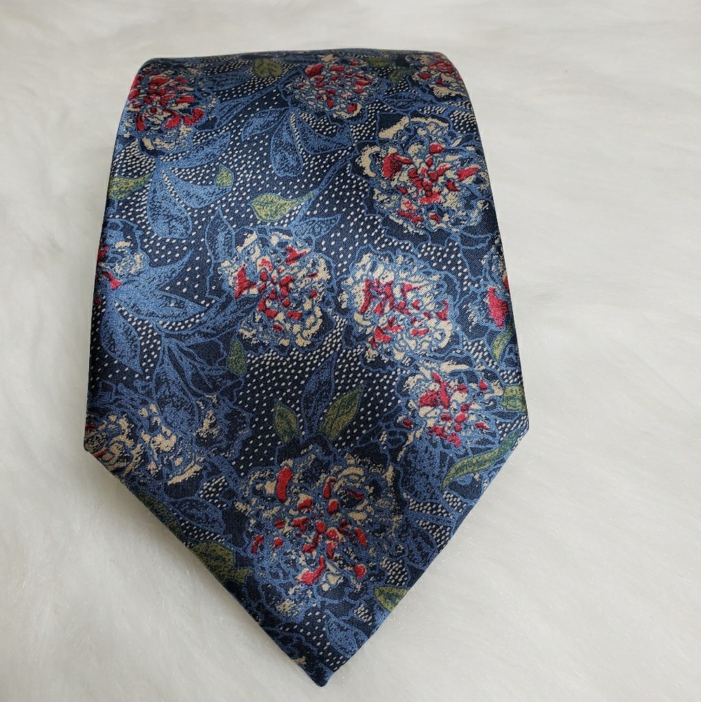 Alcione for today's man Necktie